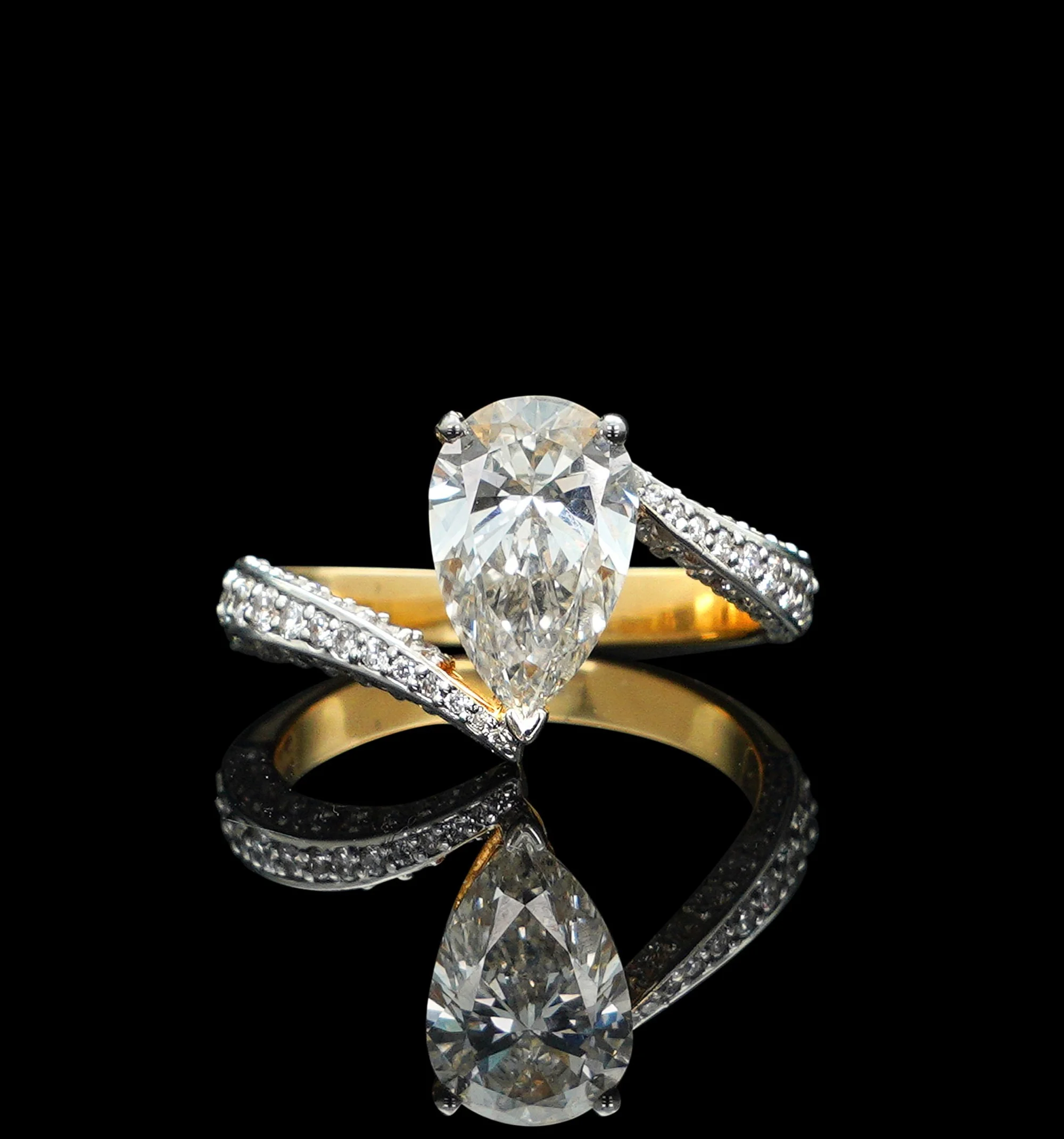 Glimmer Nest Diamond Ring – lab-grown diamond ring