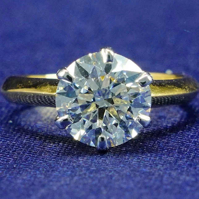 Round-cut solitaire ring 1.65ct – lab-grown diamond ring