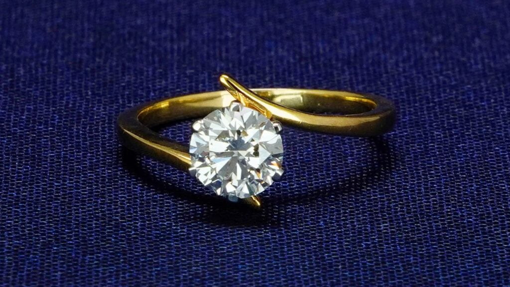 Diamond Solitaire with Diamond Band